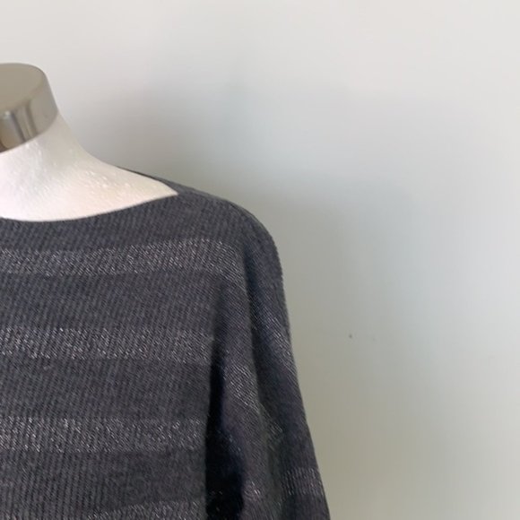 TOMMY BAHAMA GRAY SILVER STRIPED SWEATER SIZE S - Picture 2 of 6